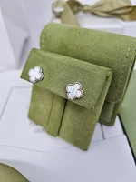 Украшение Van Cleef &amp; Arpels  Sweet Alhambra Earstuds  VCARG12000 