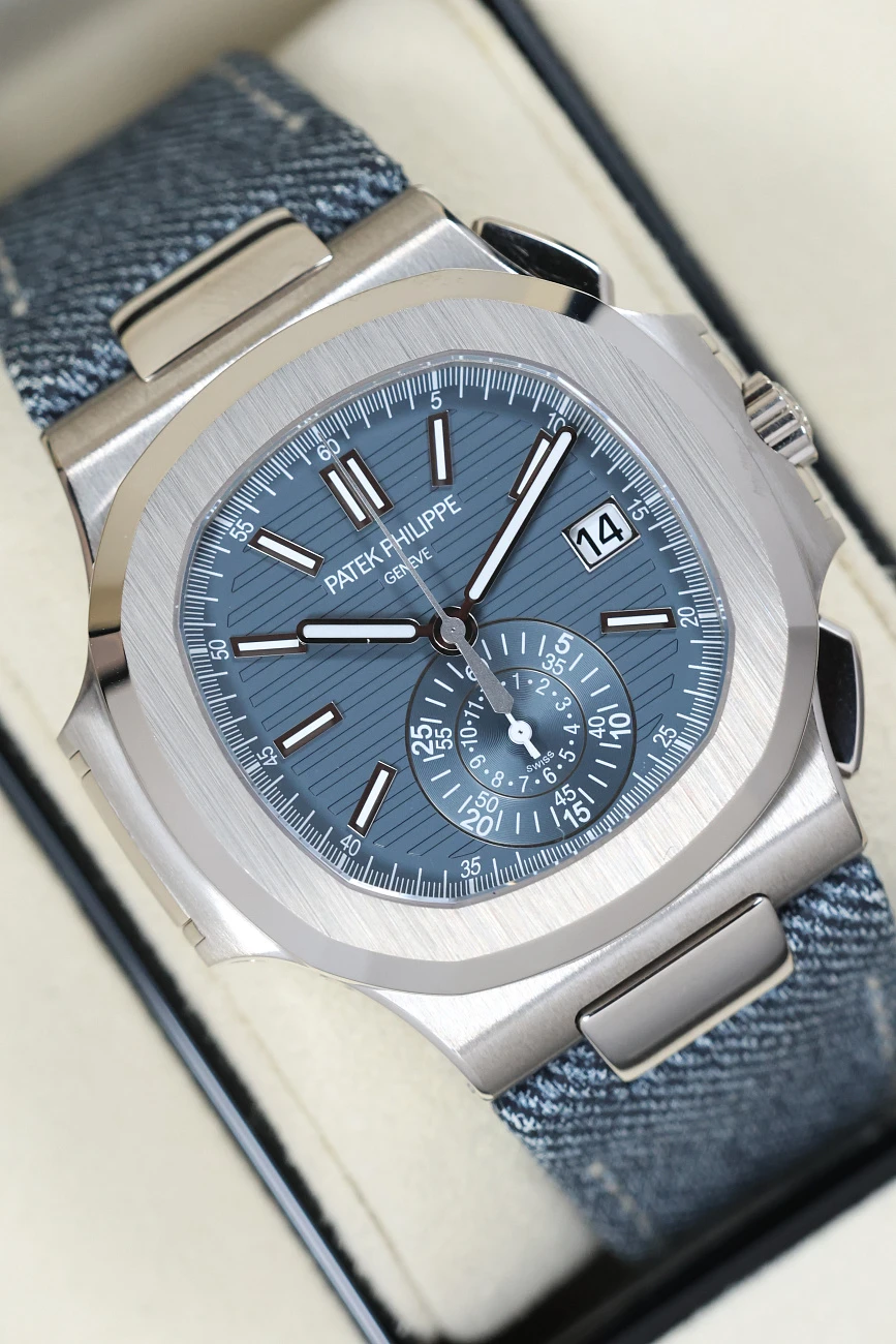 Часы Patek Philippe  Nautilus Chronograph White Gold   5980/60G-001