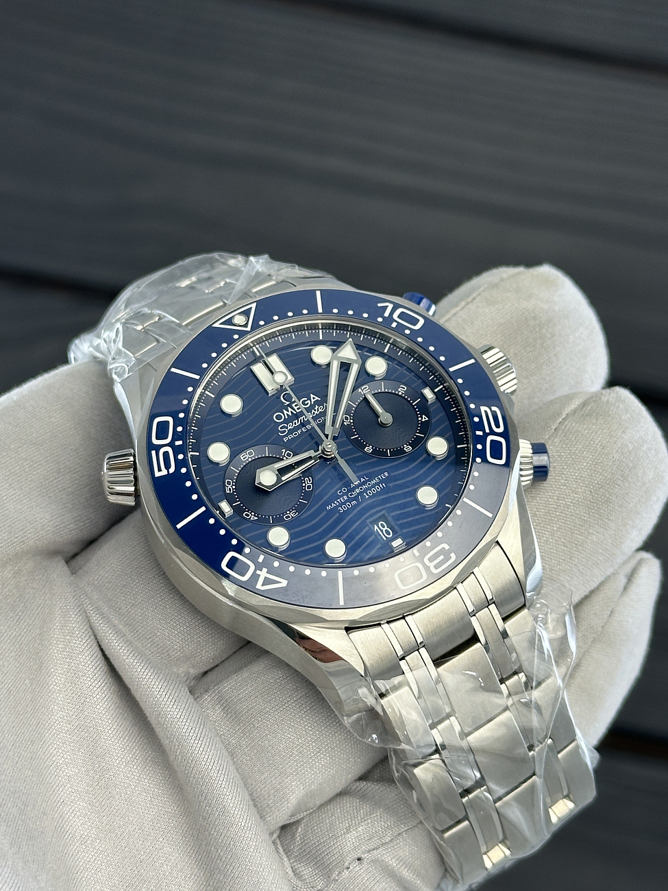 Часы Omega  Seamaster Diver 300M Co‑Axial Master Chronometer Chronograph 44 Mm  210.30.44.51.03.001