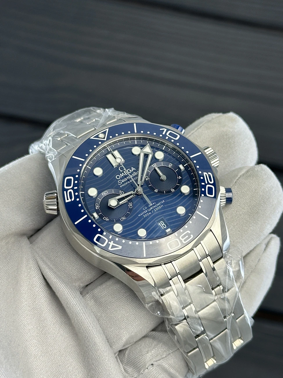 Часы Omega  Seamaster Diver 300M Co‑Axial Master Chronometer Chronograph 44 Mm  210.30.44.51.03.001