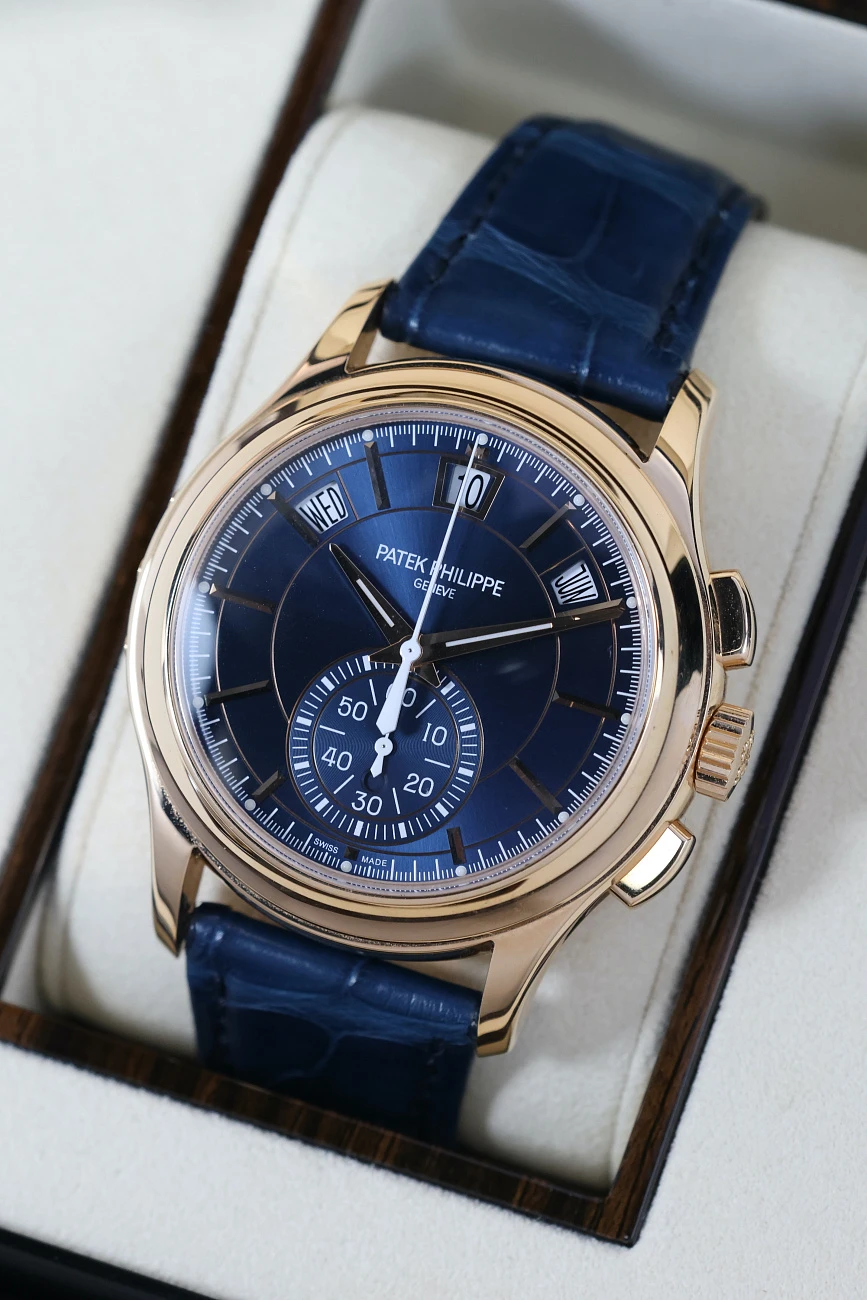 Часы Patek Philippe  Annual Calendar Chronograph Blue Dial  5905R-010