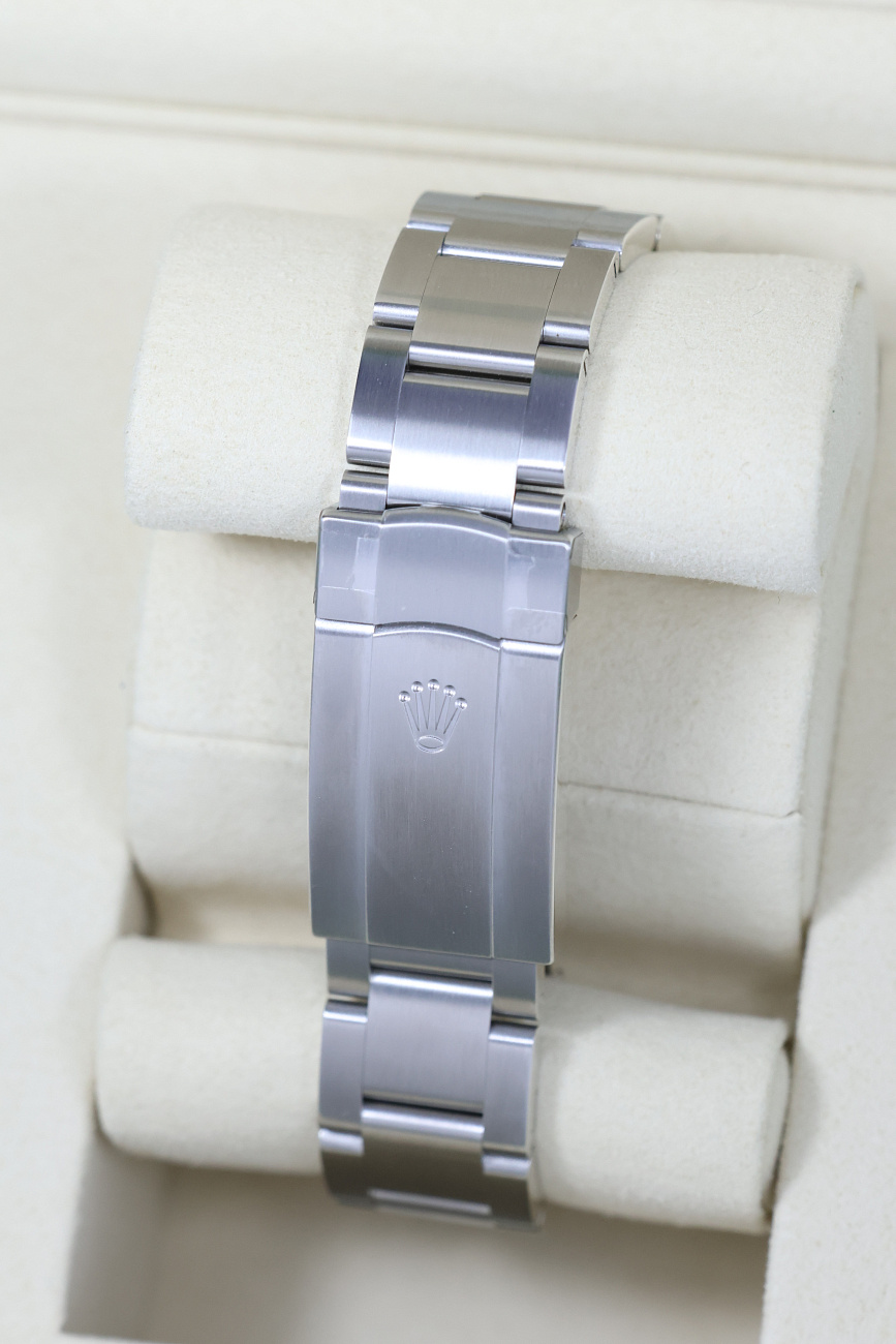 Часы Rolex  Oyster Perpetual 36mm Candy Pink Dial  126000-0008