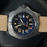 Часы Breitling  Avenger Automatic Gmt 45 Night Mission  V32395101B1X2