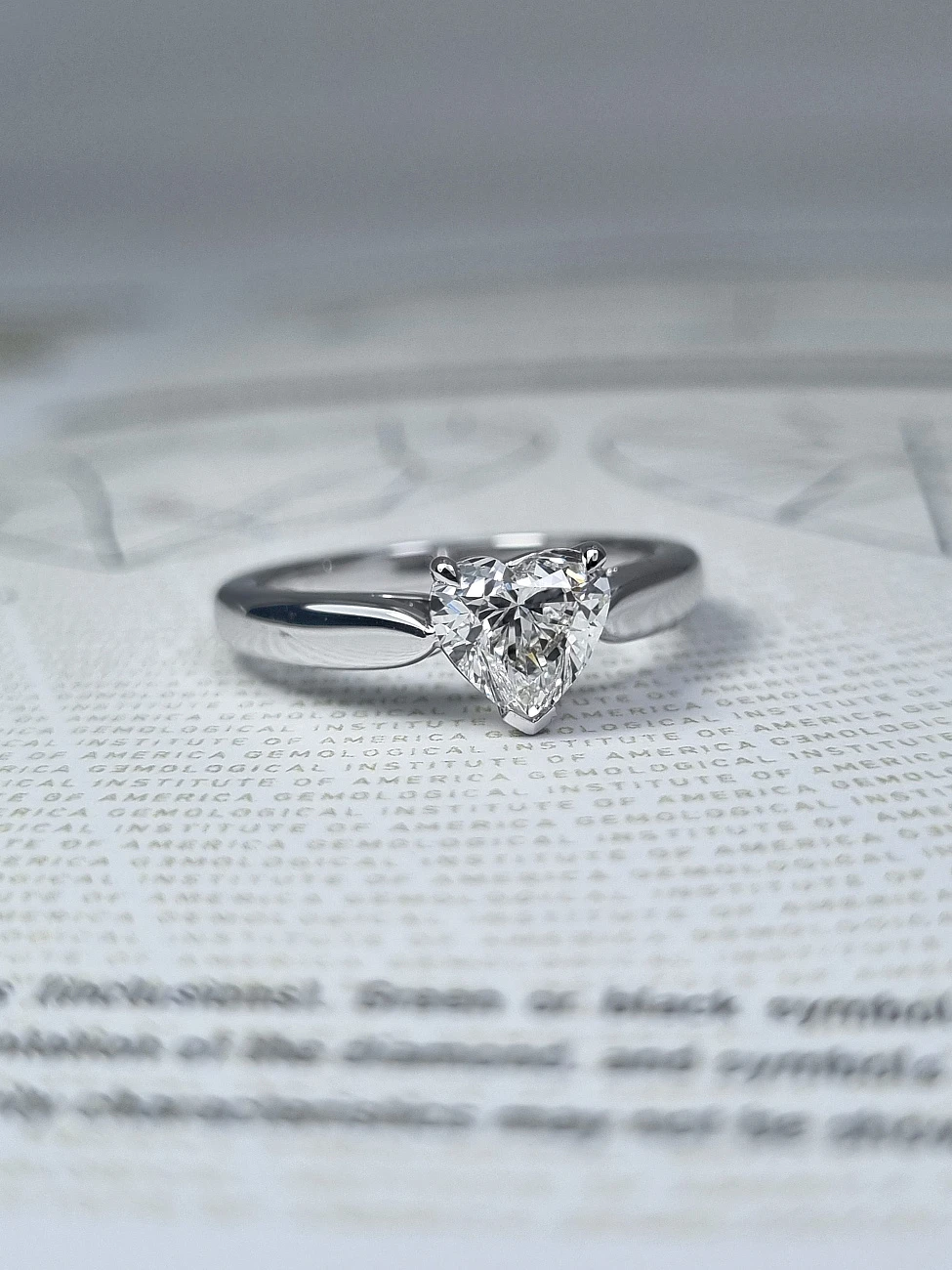 Украшение GIA  Кольцо С Бриллиантом 1,01 Ct. H/Vs2   