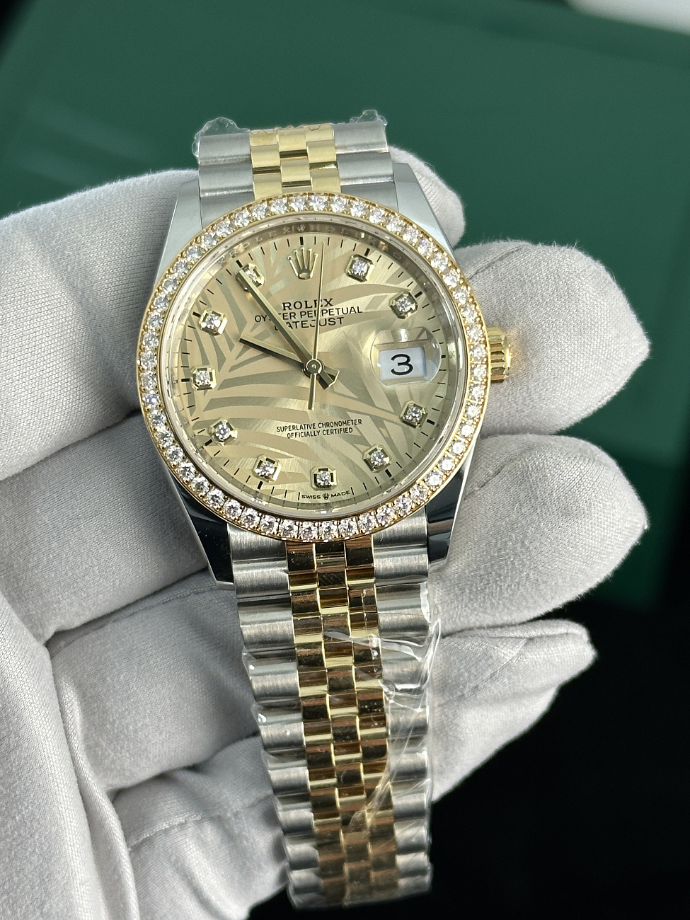 Часы Rolex  Datejust 36Mm Oystersteel Yellow Gold And Diamonds Golden Palm-Motif  126283RBR