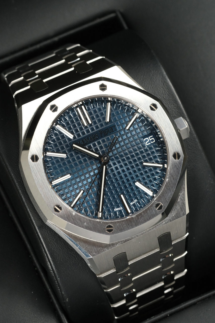 Часы Audemars Piguet  Royal Oak Selfwinding Blue Dial 41 Mm  15510ST.OO.1320ST