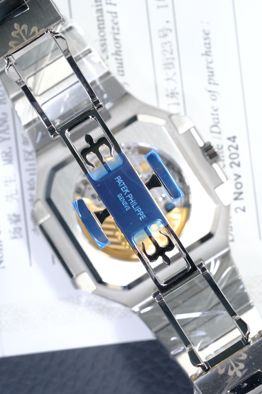 Часы Patek Philippe  Cubitus Green  ‎5821/1A-001