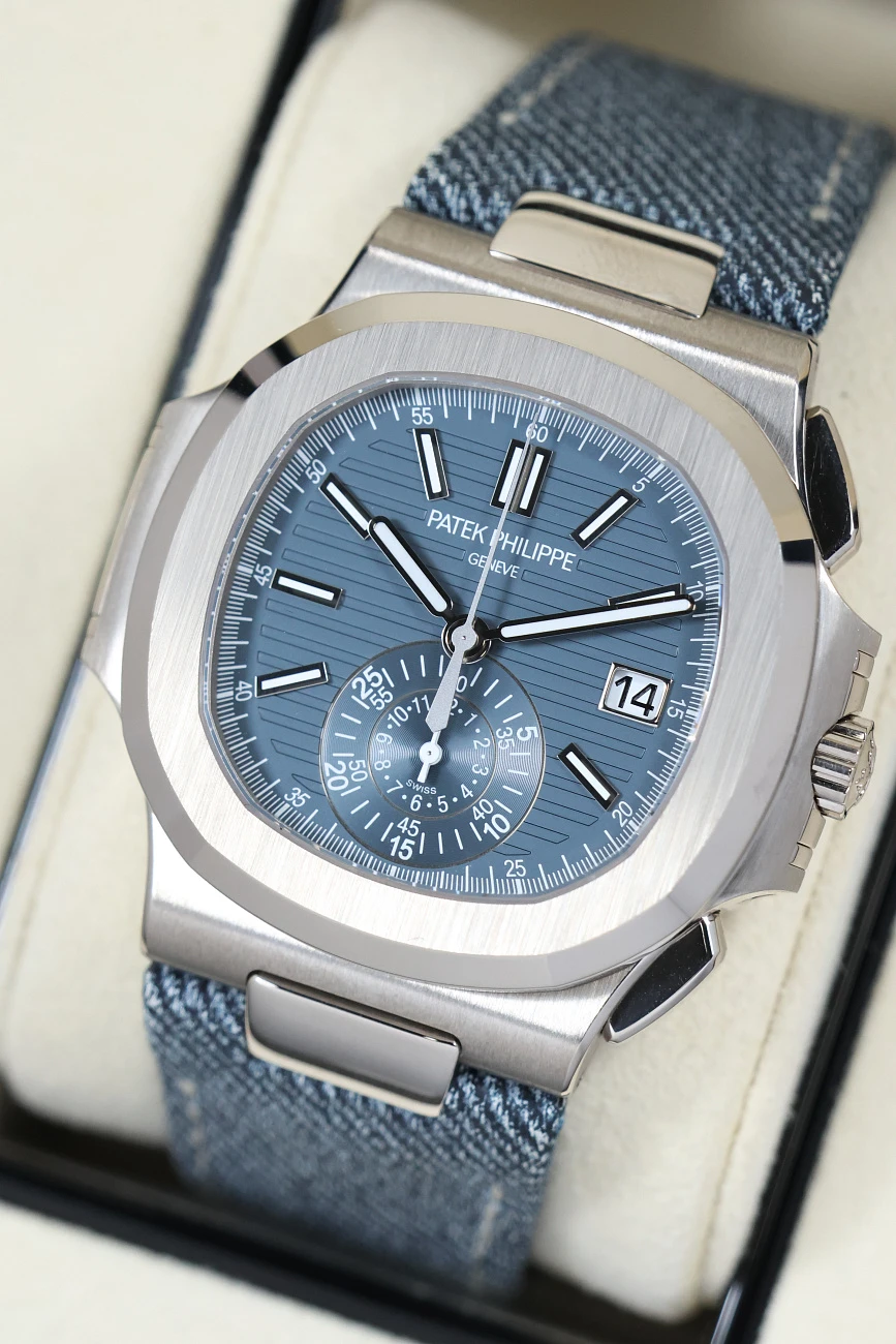 Часы Patek Philippe  Nautilus Chronograph White Gold   5980/60G-001