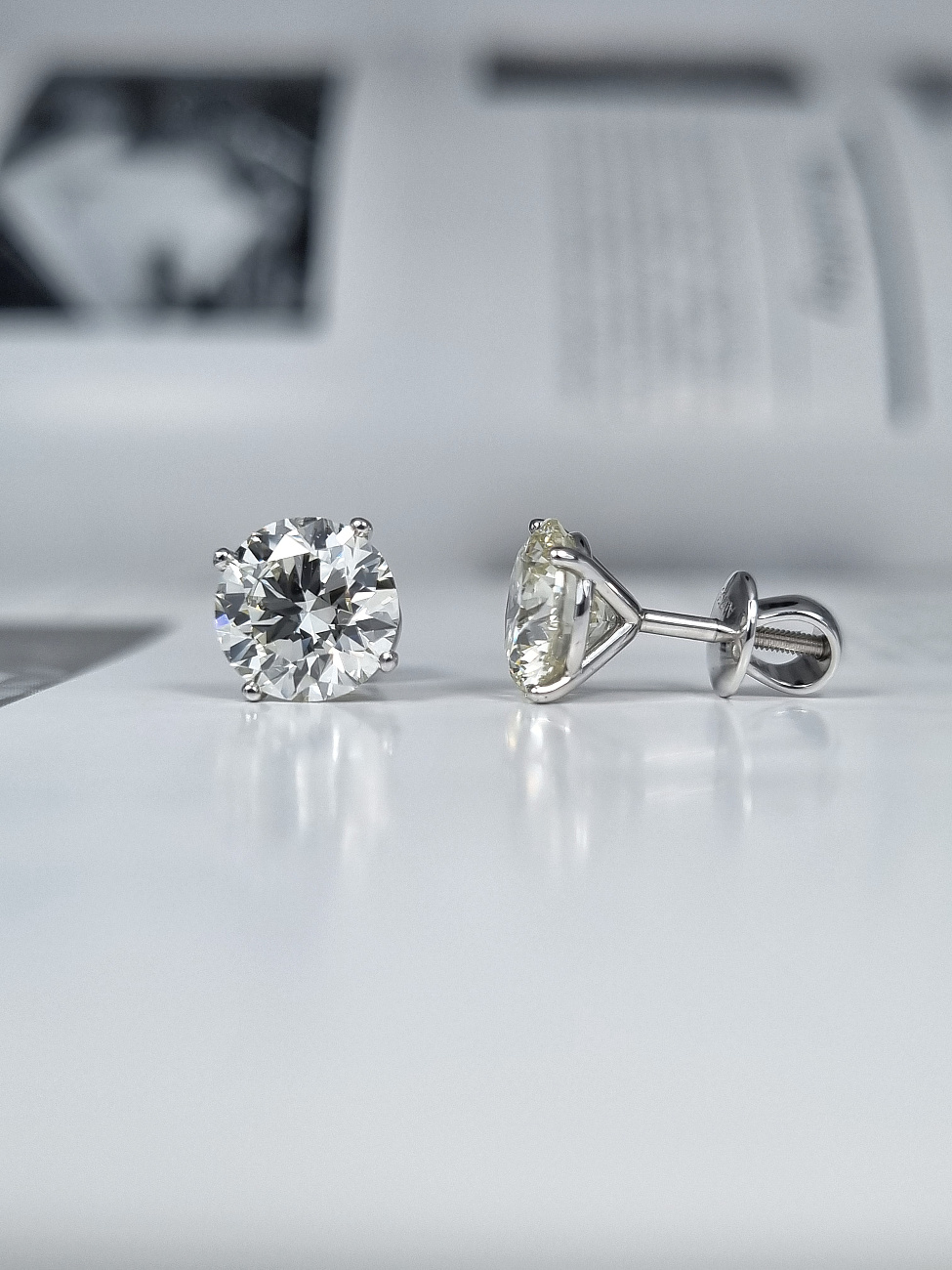 Украшение GIA  Серьги 2,00/2,00 ct. L/VS1 (3 Excellent) Round Diamonds   