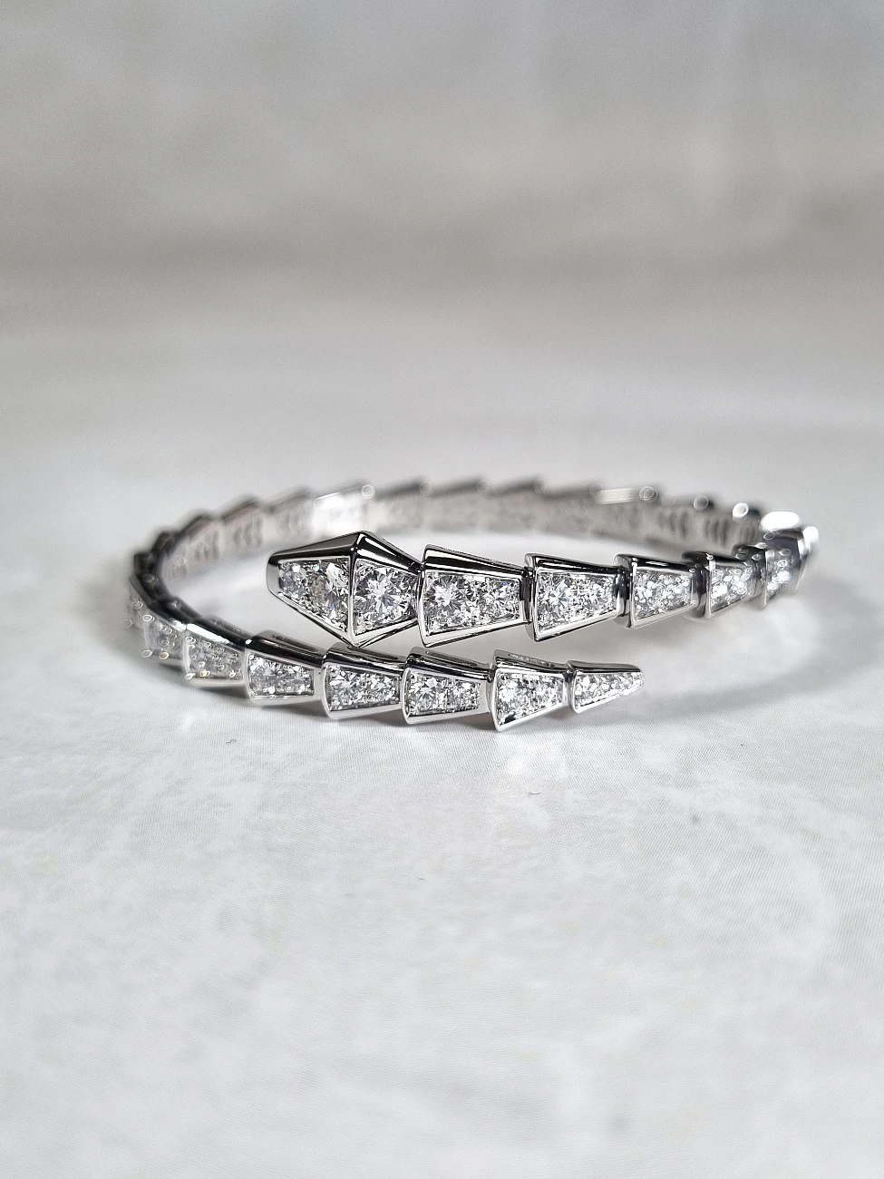 Украшение Bvlgari  Serpenti Viper Bracelet  351844 