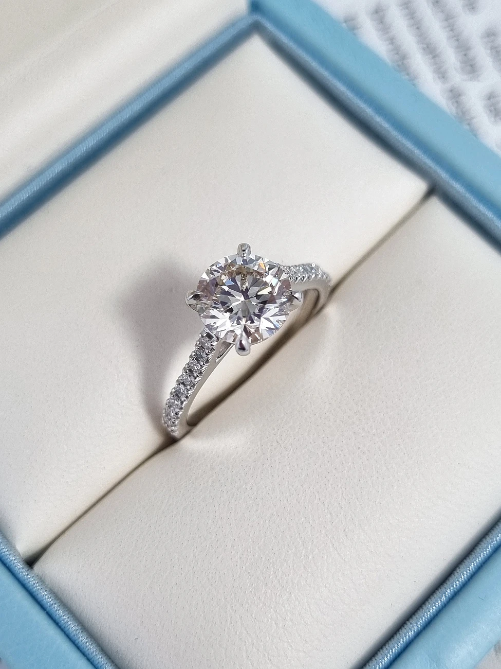 Украшение GIA  Кольцо с бриллиантом 1,72 ct. J/VVS1 (3 Excellent)   