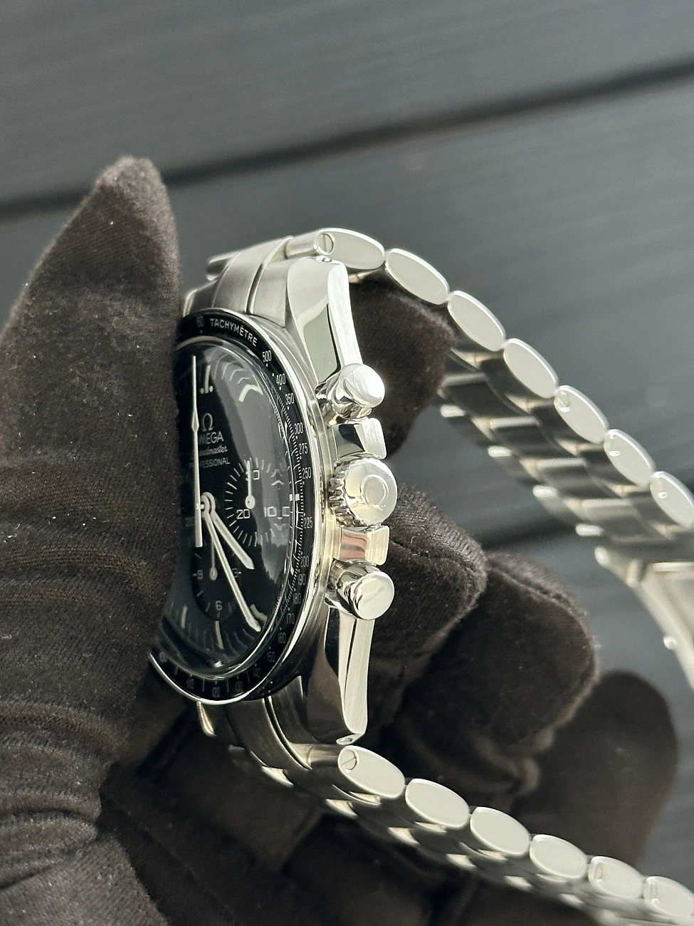 Часы Omega  Speedmaster Moonwatch Professional Chronograph 42 Mm  311.30.42.30.01.005