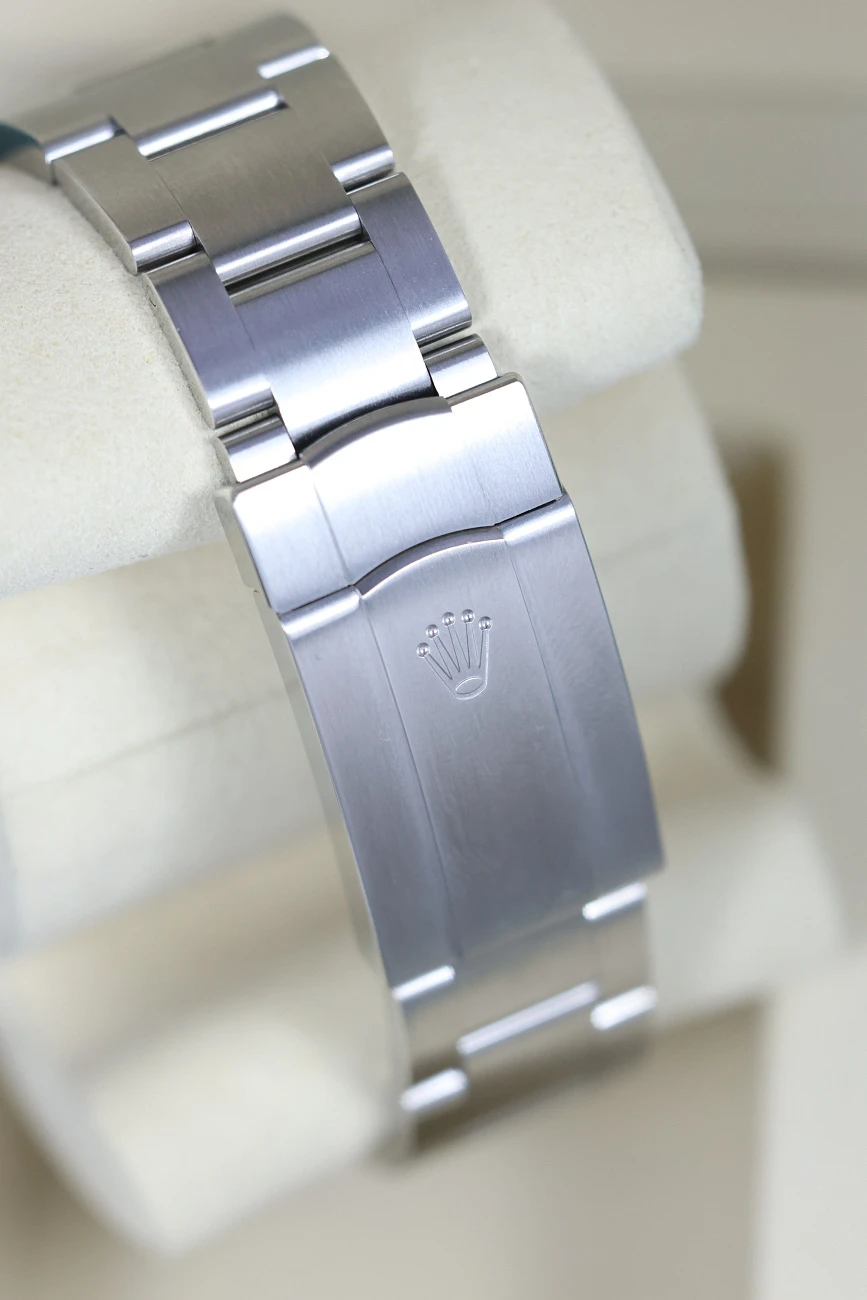 Часы Rolex  Oyster Perpetual 41 Mm Candy Pink Dial New Model  134300