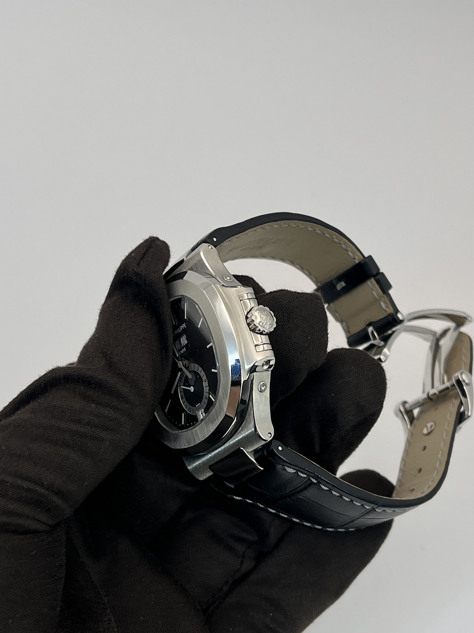 Часы Patek Philippe  Patek Philippe Nautilus Annual Calendar  5726A-001