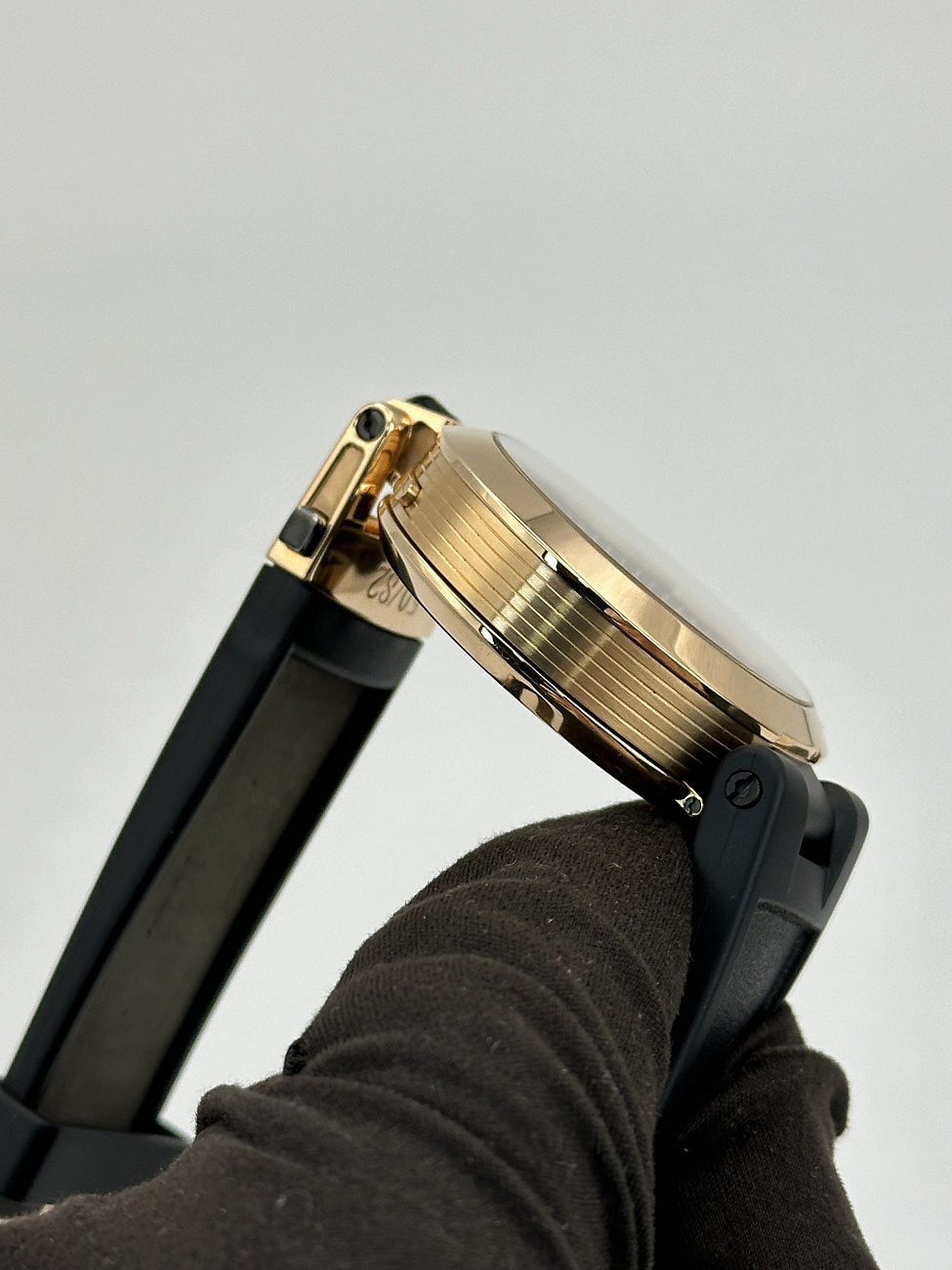 Часы Bovet  Amadeo Fleurier Tourbillon Ottanta Due  TPIND001