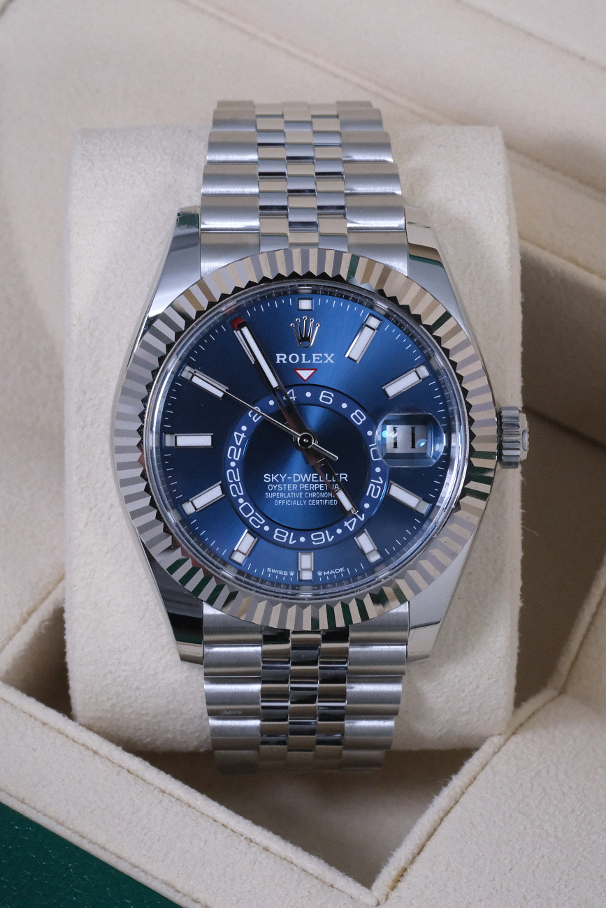 Часы Rolex  Oyster Perpetual Sky-Dweller Blue Dial  336934