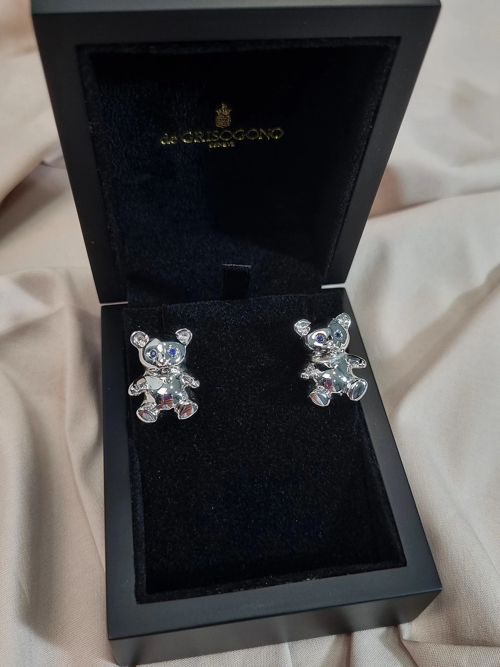 Украшение De Grisogono  Baby Bear Cufflinks   