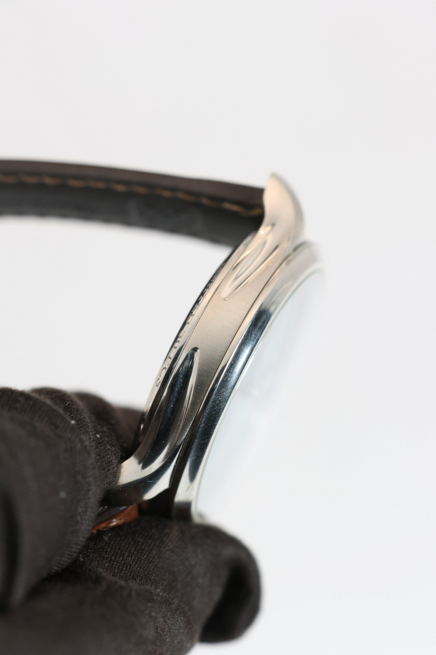 Часы H. Moser & Cie  Endeavour Centre Seconds White Gold  Blue Lagoon 40mm  1200-0206