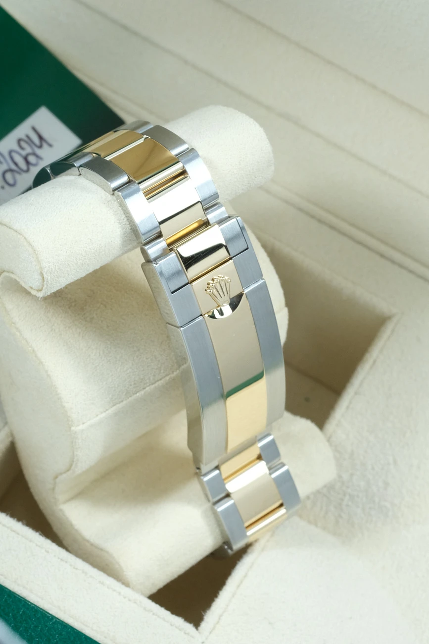 Часы Rolex  Submariner 41 Mm Oystersteel And Yellow Gold  126613LB