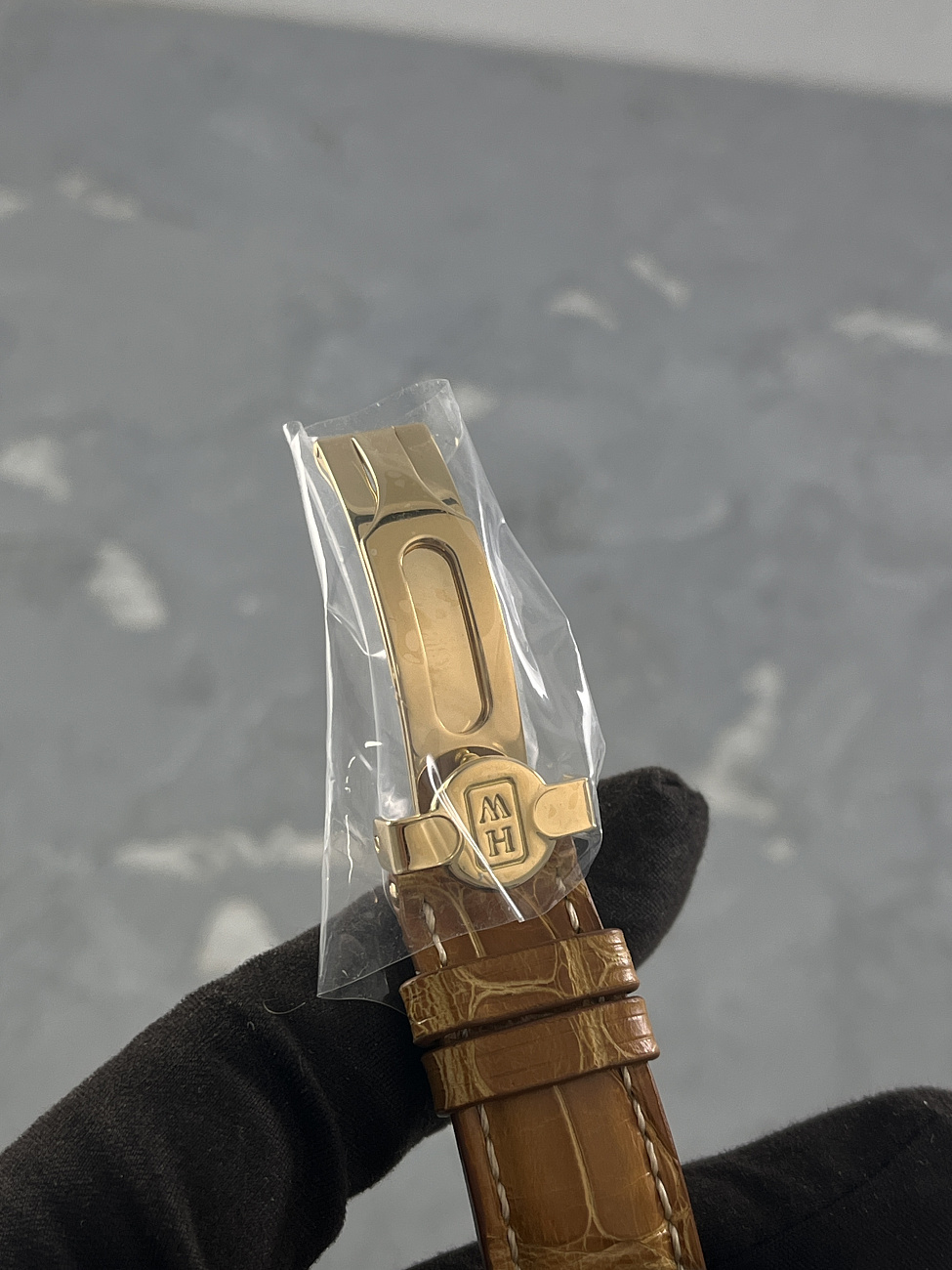 Часы Harry Winston  Premier Automatic Date 18K Yellow Gold  Premier