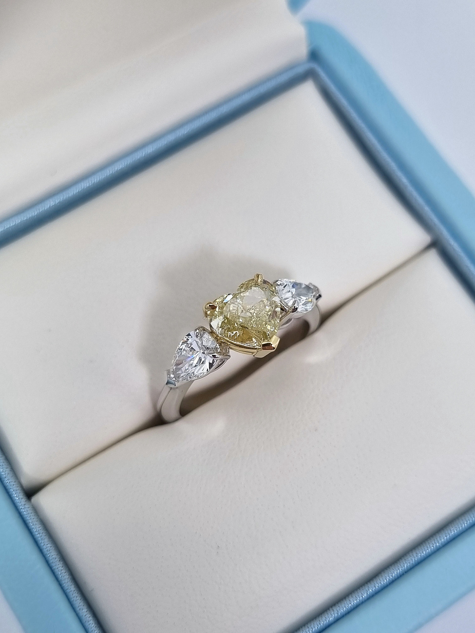 Украшение NO NAME  Кольцо С Бриллиантом 1,51 Ct. Y To Z/Vs1   