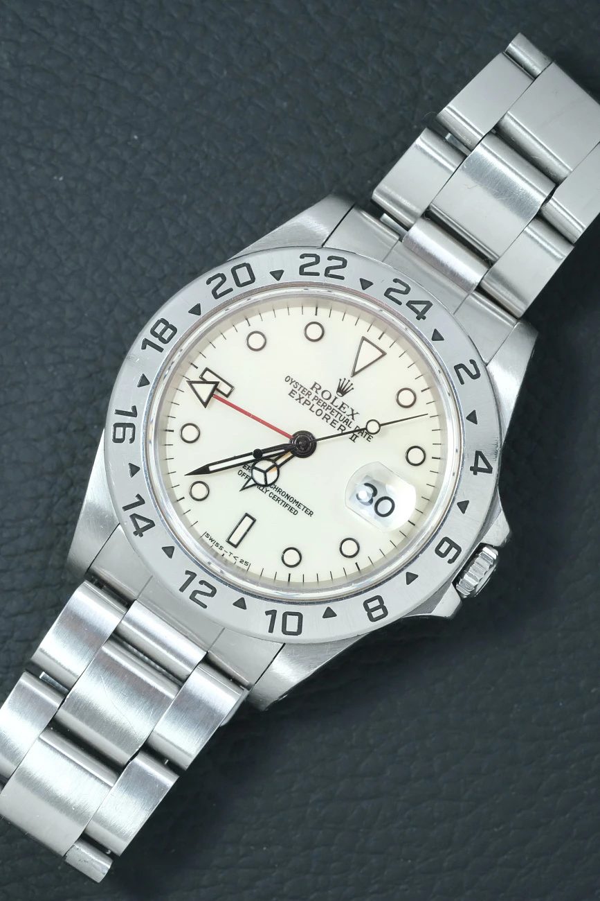 Часы Rolex  Vintage Explorer Ii Cream Dial 1996 Year  16570