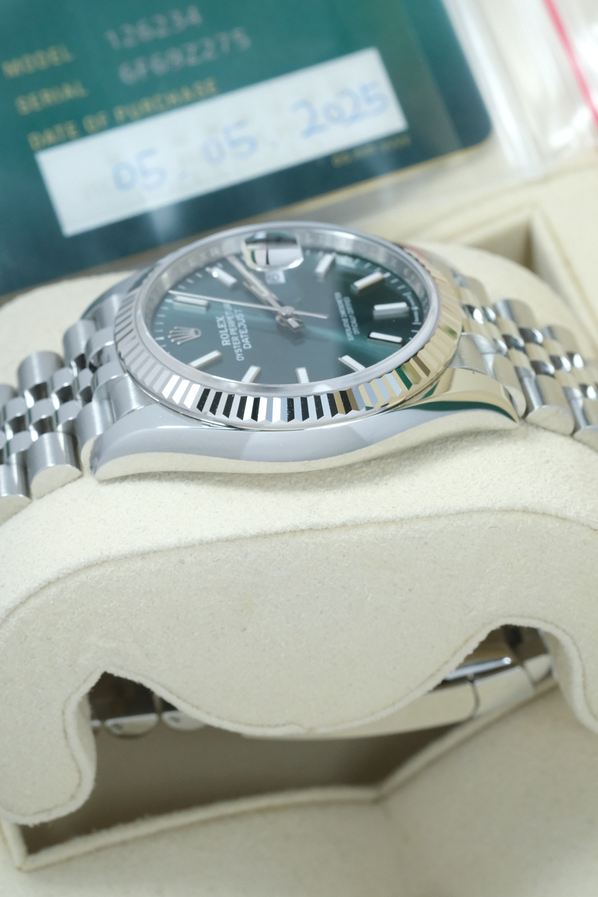 Часы Rolex  Datejust 36Mm Steel & White Gold Mint Green Dial  126234-0051