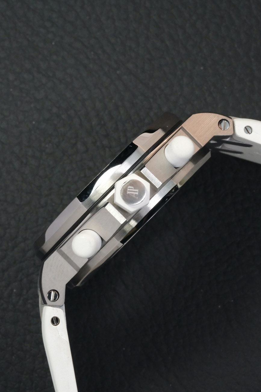 Часы Audemars Piguet  Royal Oak Offshore Chronograph 37Mm  26283st.oo.d010ca.01