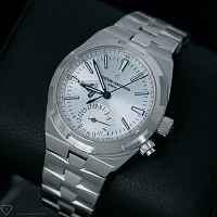 Часы Vacheron Constantin  Overseas Dual Time  7900V/110A-B333
