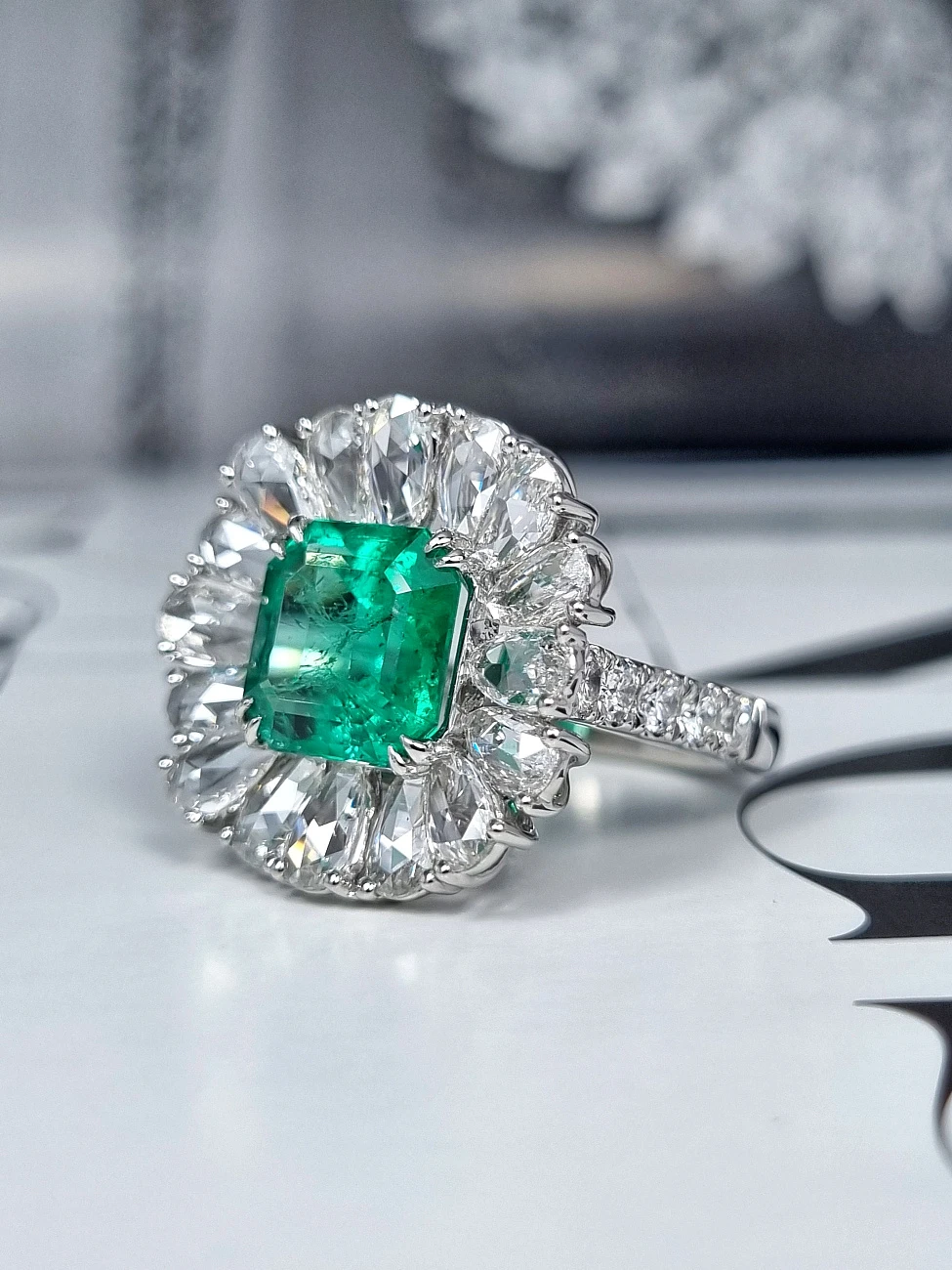 Украшение GRS GemResearch Swisslab  Кольцо с изумрудом 3,12 ct. (Colombia)   