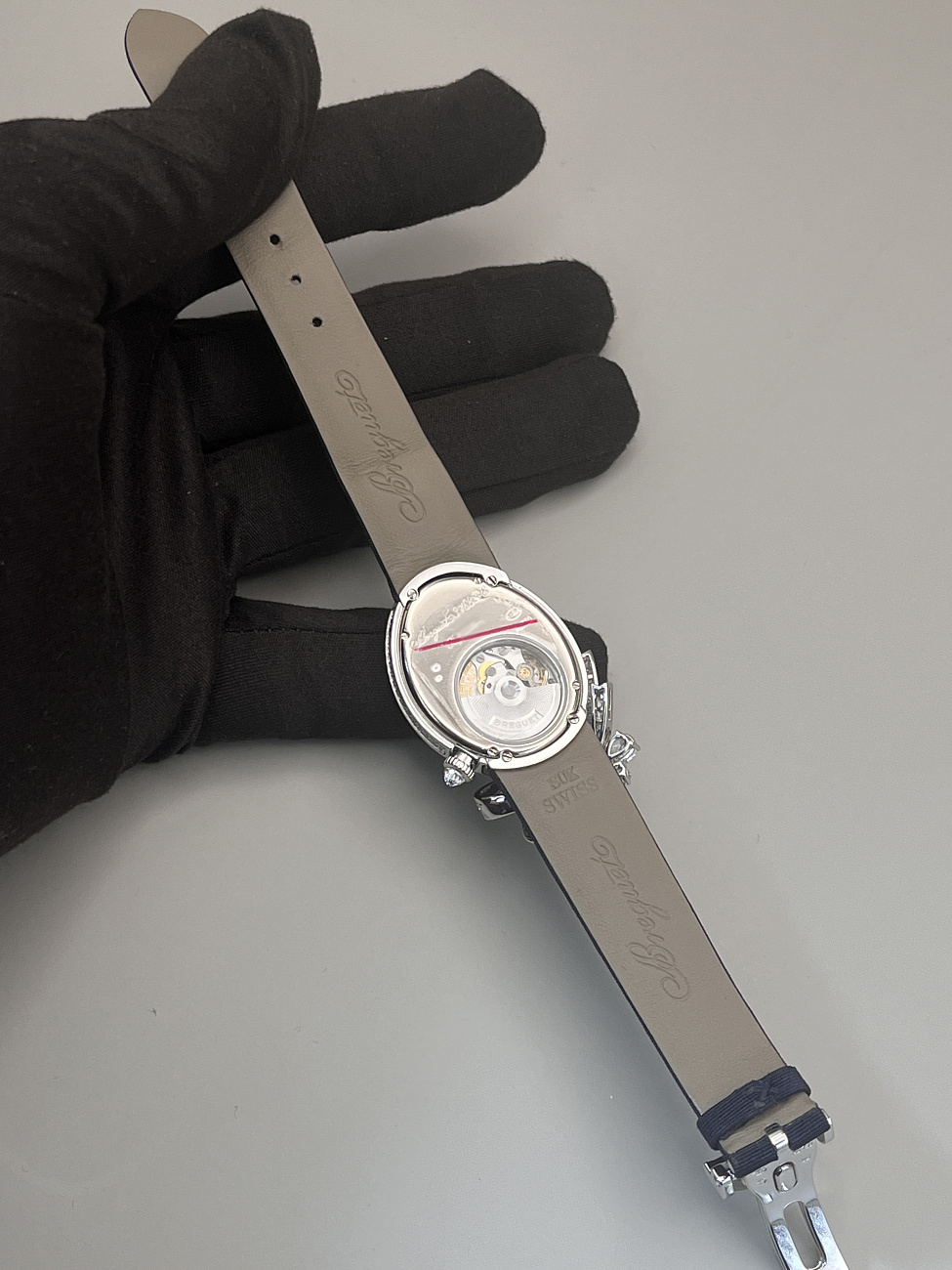 Часы Breguet  Désir De La Reine  GJ27BB8924/DDD83L