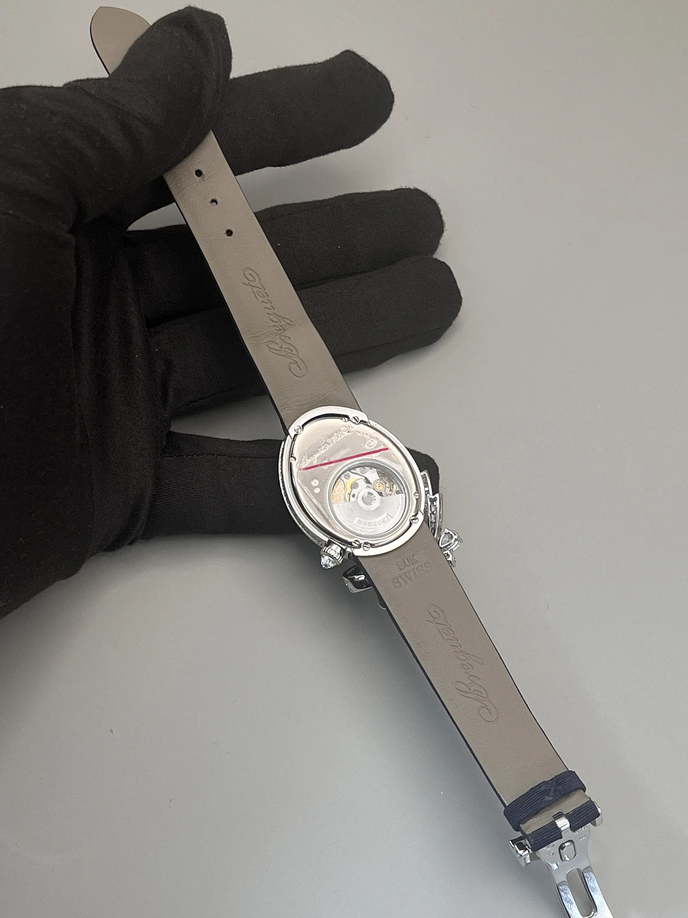 Часы Breguet  Désir De La Reine  GJ27BB8924/DDD83L