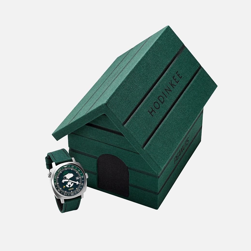 Часы Bamford   Limited Edition Peanuts "Beagle Scout" GMT Limited Edition For Hodinkee  SNOOPY H