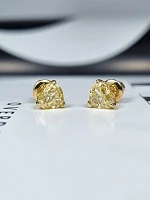 Украшение GIA  Серьги 1,01/1,02 ct. Fancy Yellow/VVS1-VS2 Heart Diamonds   