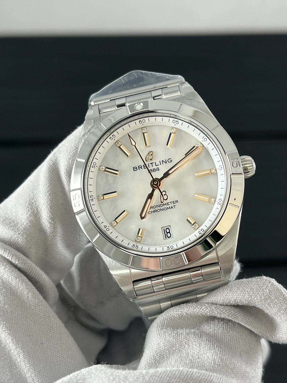 Часы Breitling  Chronomat Automatic 36Mm  A10380101A4A1