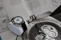 Часы Omega  Speedmaster Apollo 13 Silver Snoopy Award  311.32.42.30.04.003
