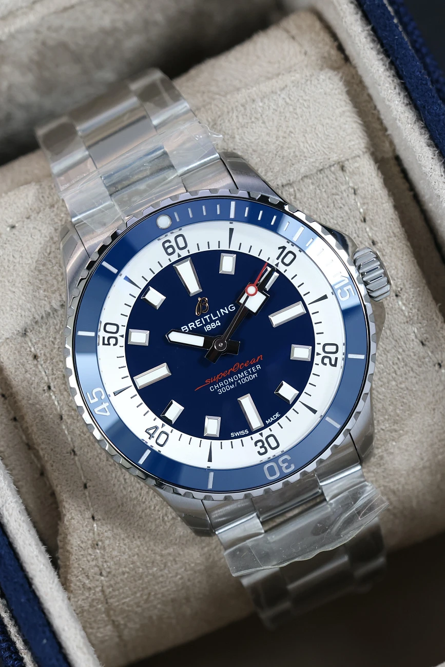 Часы Breitling  Superocean 42  A17375E71C1A1