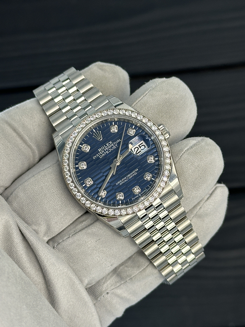 Часы Rolex  Oyster Perpetual Datejust 36 Diamonds Bezel Flutted Motif  126284RBR