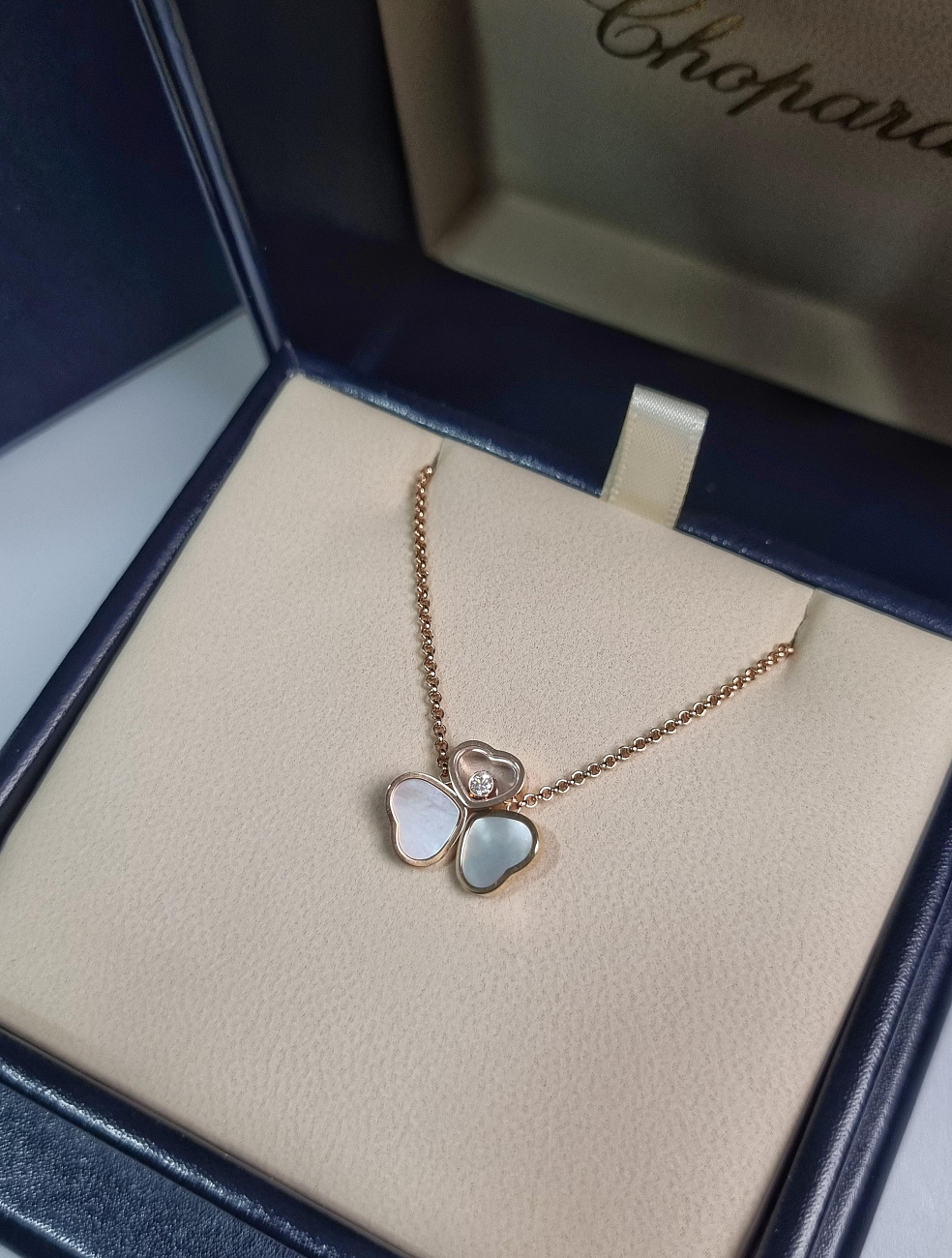 Украшение Chopard  Колье Happy Hearts Wings  81A083-5311 