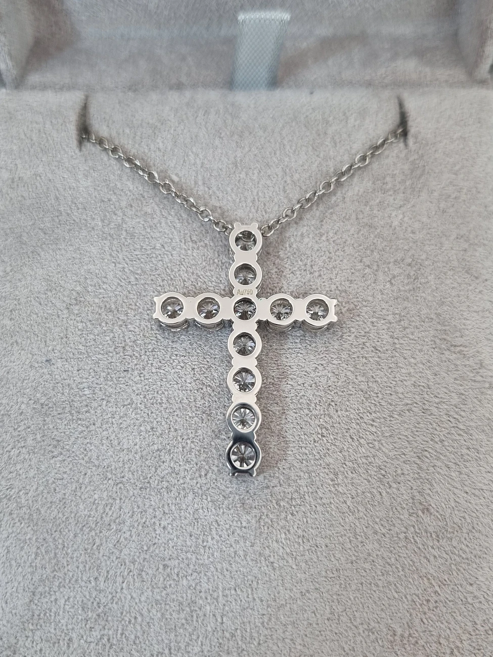 Украшение GIA  Крест с бриллиантами 3,84 ct. G/VVS2   