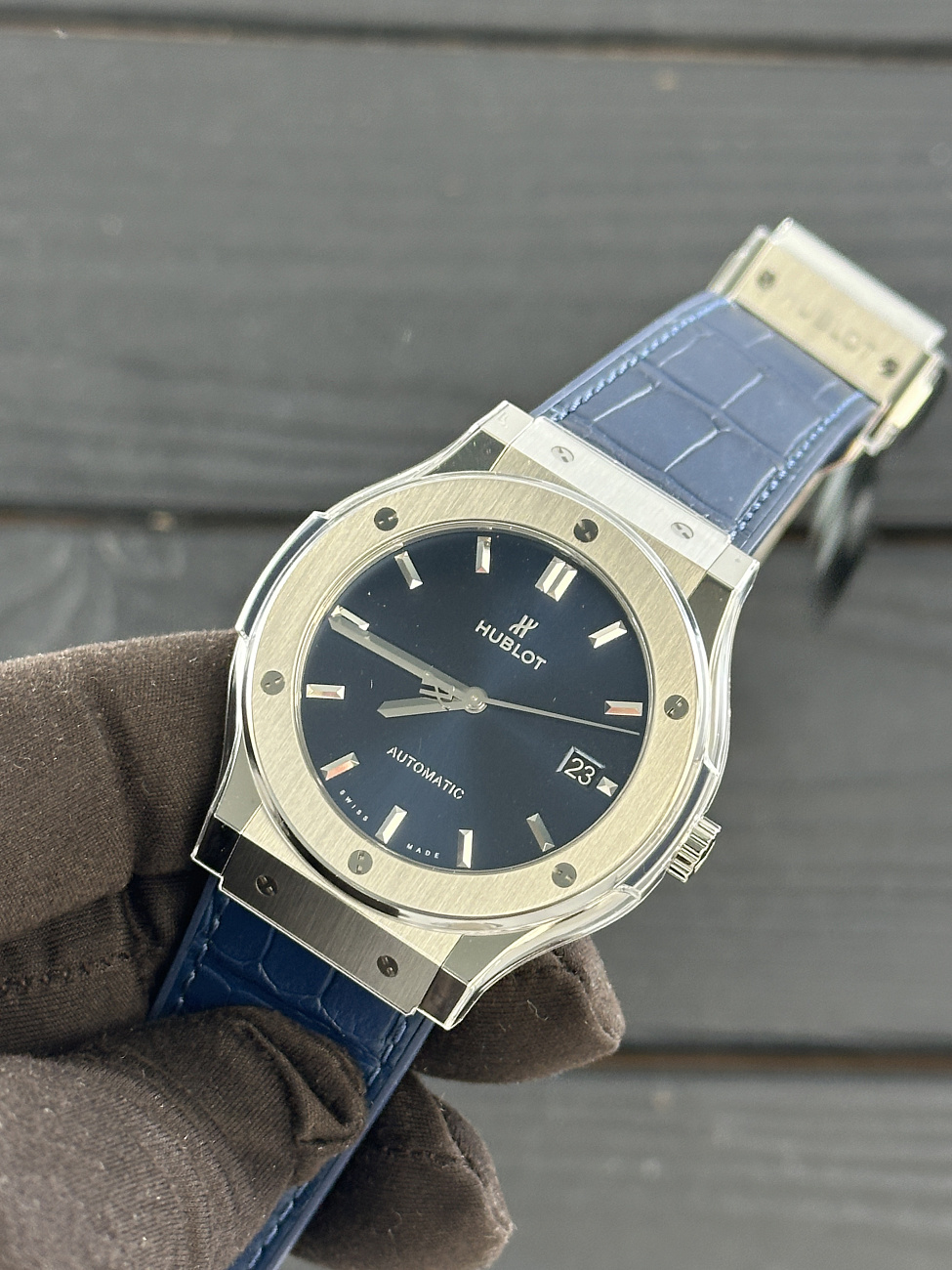 Часы Hublot  Fusion 45Mm Blue Titanium Leather  511.NX.7170.RX