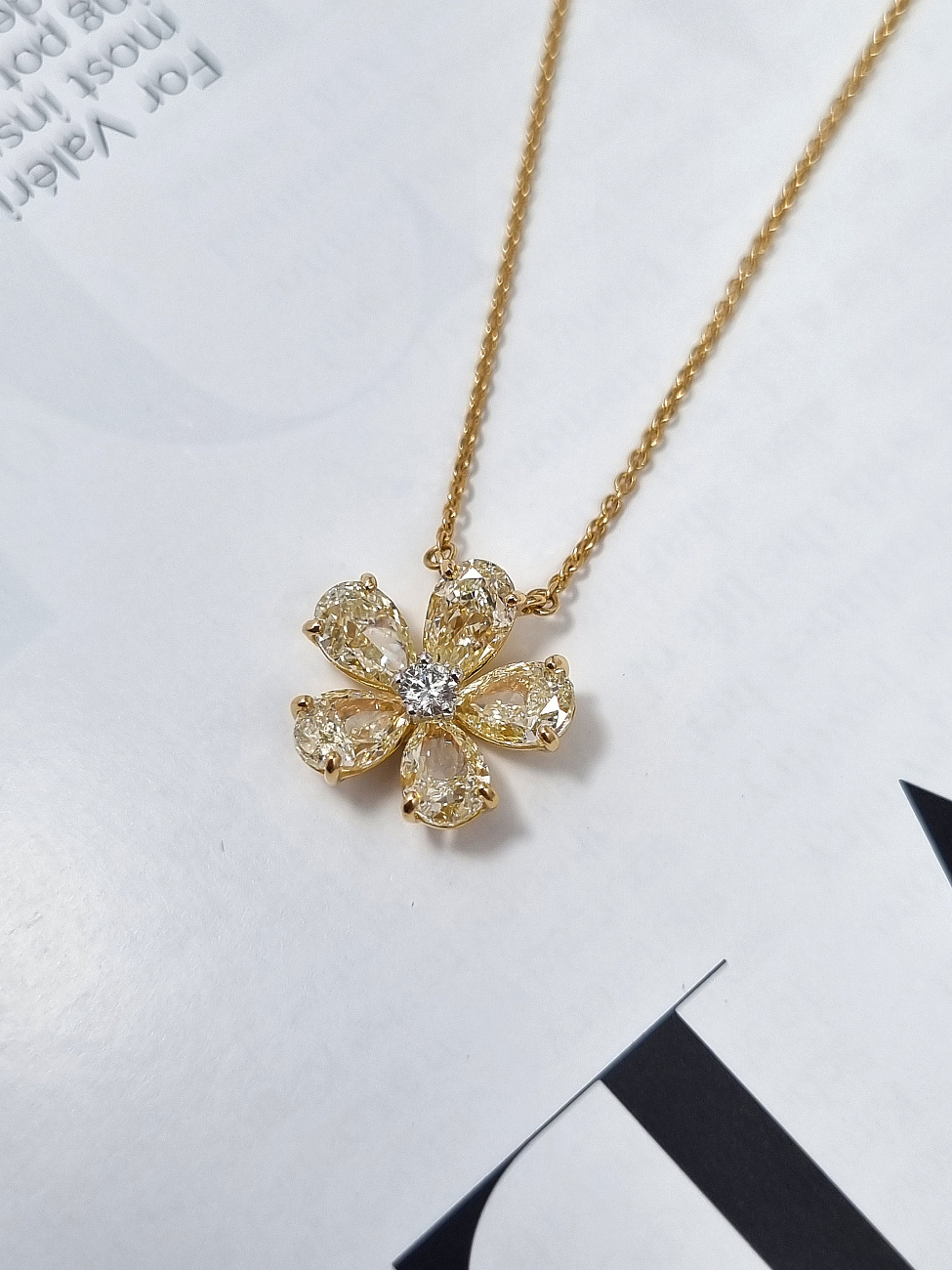 Украшение No Name  Подвеска с бриллиантами 3,08 ct.   