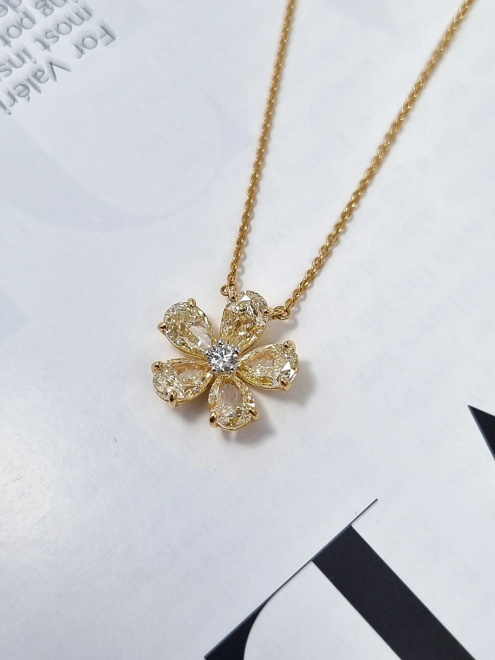 Украшение No Name  Подвеска с бриллиантами 3,08 ct.   