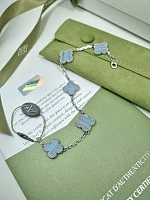 Украшение Van Cleef &amp; Arpels  Vintage Alhambra Bracelet, 5 Motifs Chalcedony  VCARD34700 