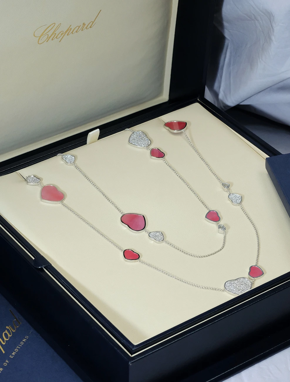 Украшение Chopard  Колье Happy Hearts Naked Heart Foundation Sautoir  817482-1906 