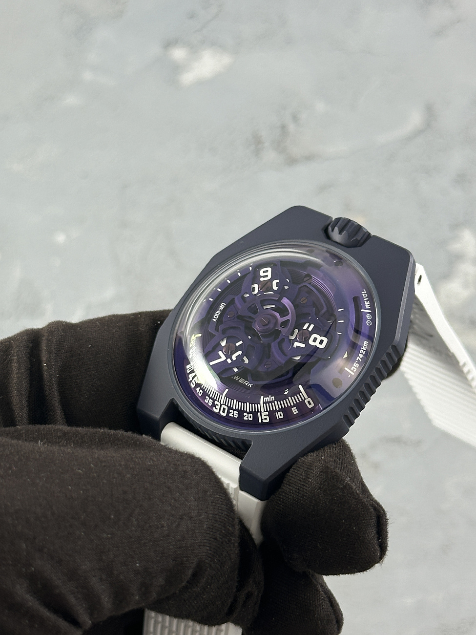 Часы Urwerk  Ur-100V Ultraviolet  UR-100