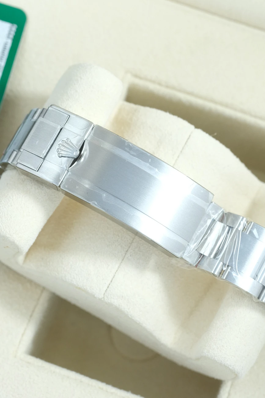 Часы Rolex  Submariner Green Hulk В Заводских Пленках  116610LV