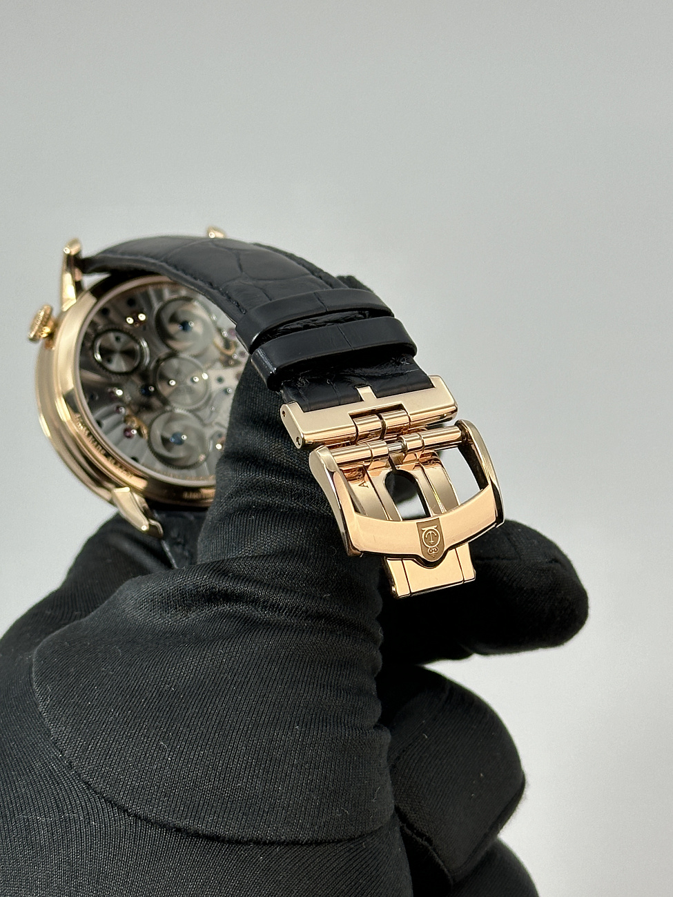 Arnold & Son в наличии в Москве в &quot;Мануфактуре&quot;! 