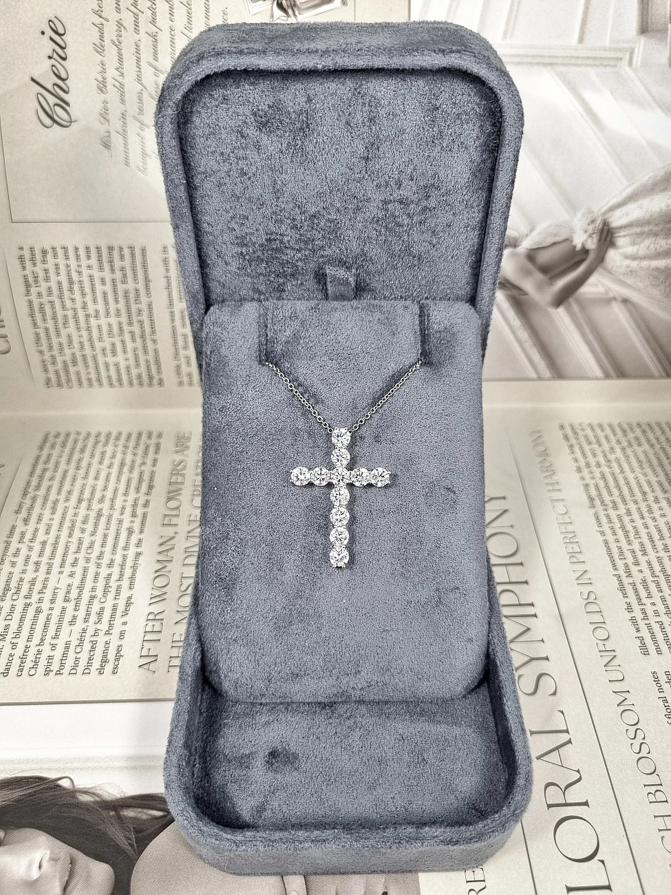 Украшение GIA  Крест с бриллиантами 3,30 ct. E/VVS1 (3 excellent)   