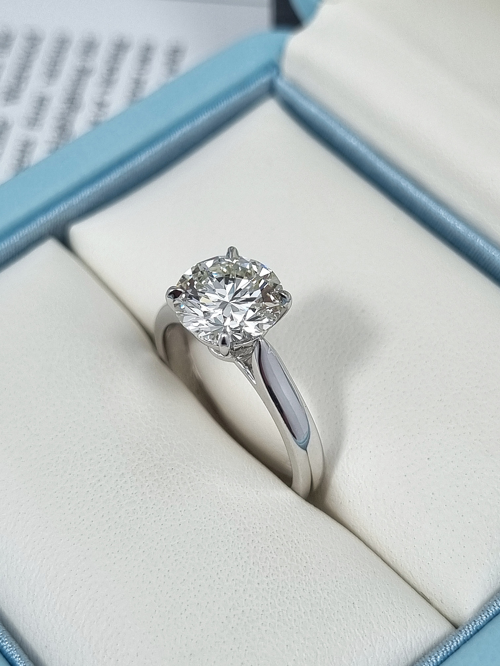 Украшение NO NAME  Кольцо С Бриллиантом 2,22 Ct. J/If (3 Excellent)   